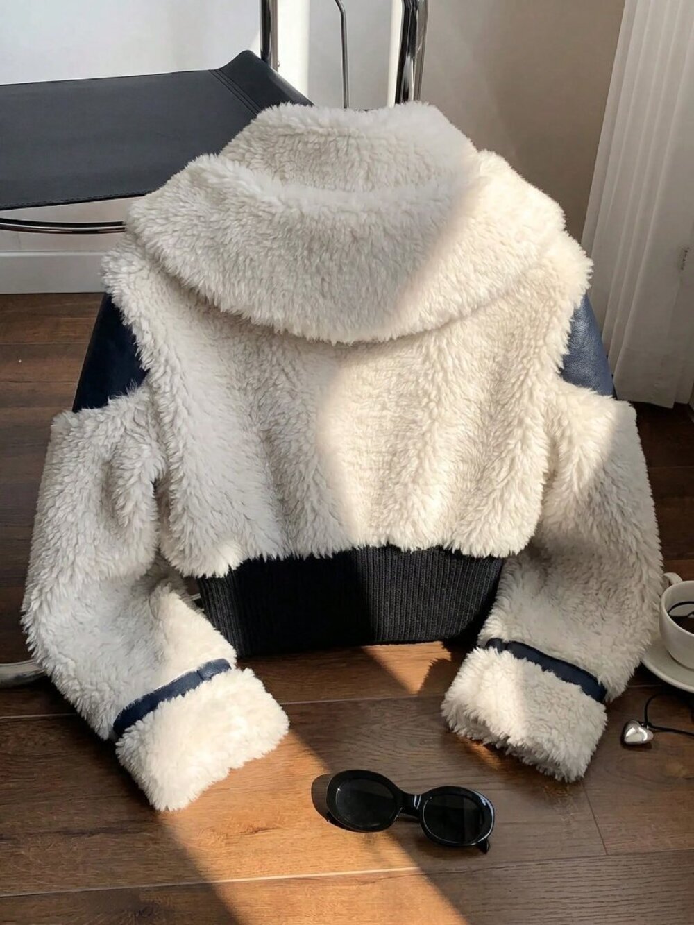 Black And White Casual Women's Knitted Jacket - Picture 2 of 8